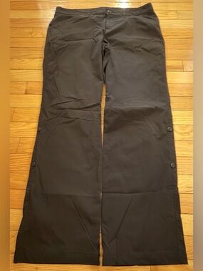 Eddie Bauer Black Travex Pockets Hiking Convertible Roll Tab Pants Women’s 12